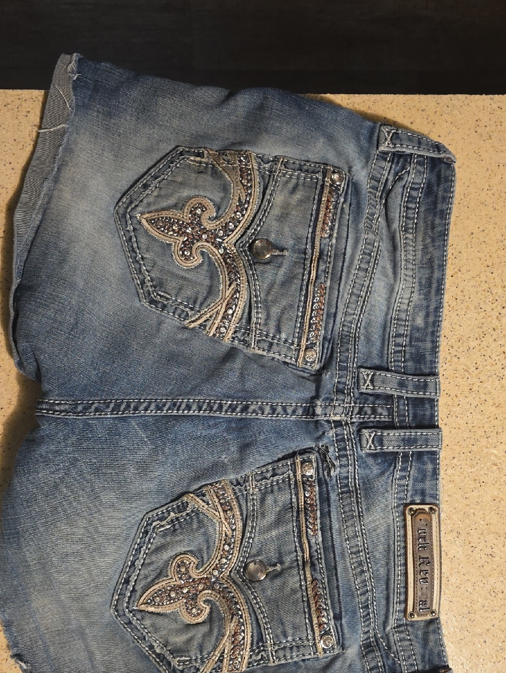 Embellished Light Blue Women's Denim Jeans - Decorative Pocket Detail